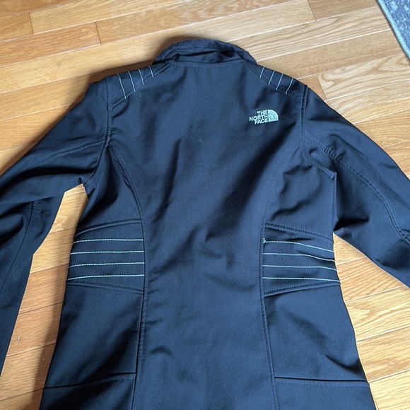 The North Face Windwall women's Jacket - Picture 8 of 8